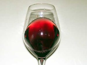 Is Nebbiolo the same as Pinot Noir?